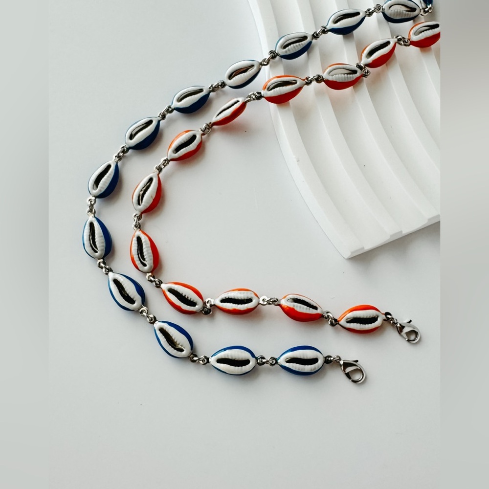 White Rhodium Shell Choker Necklace - Picture 3 of 3